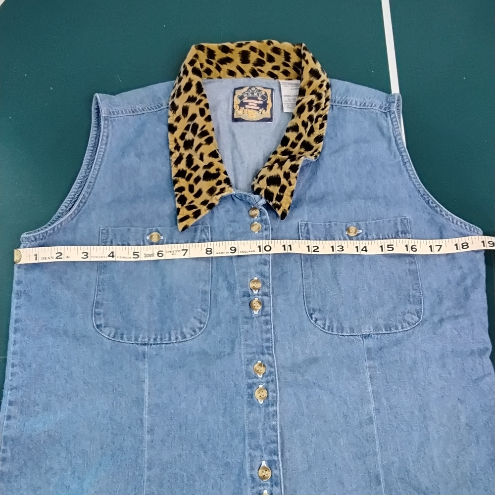 H.G.N.Y International Blues New York Lightweight Jean Vest - Picture 6 of 7